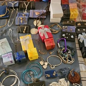 #2 From Wendy's closet for the poshshow item #2.